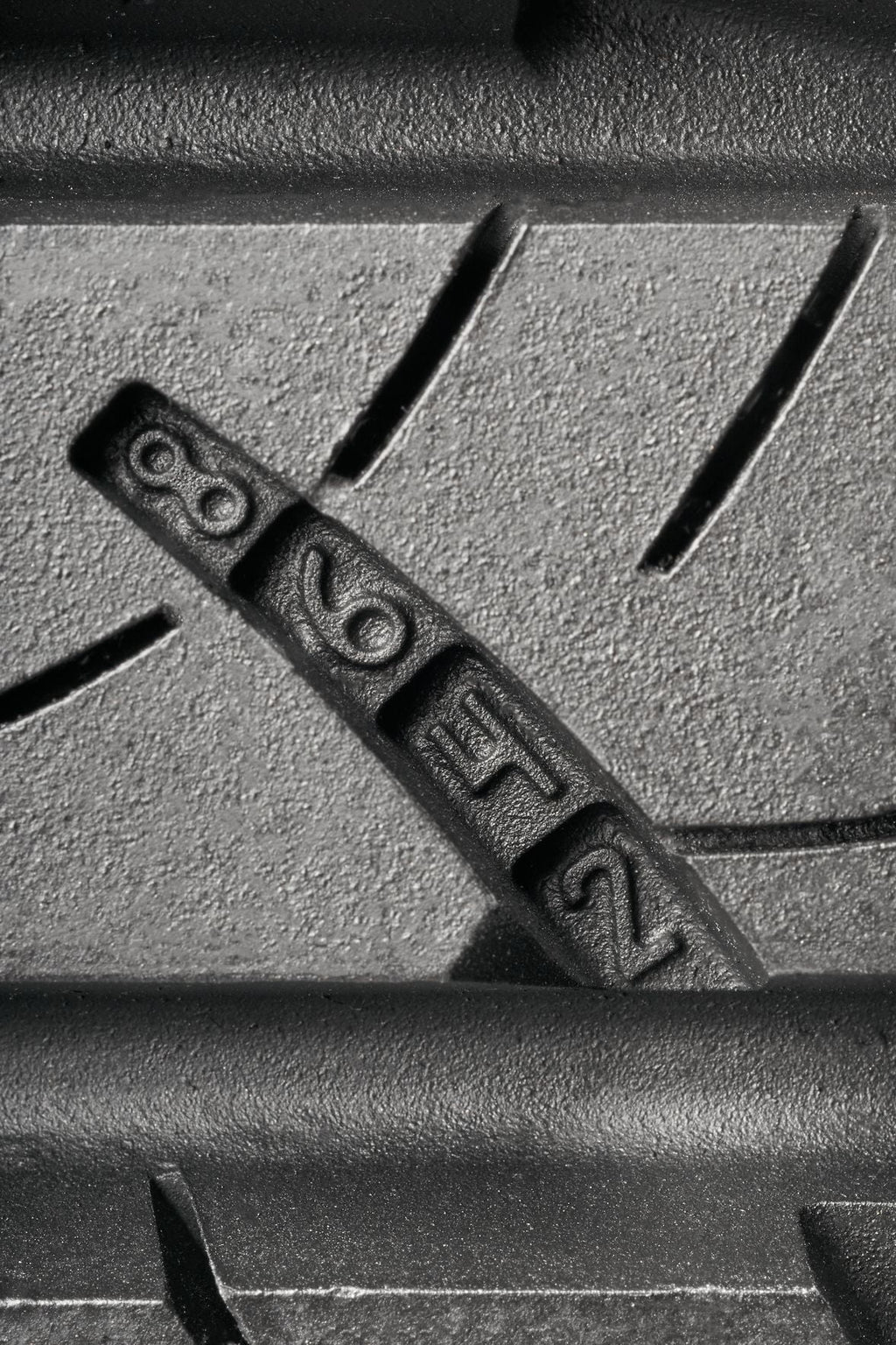Goodyear Assurance Outlast 205/65R16 95H All-Season Tire